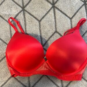 Victoria's Secret Vibrant Red Bra